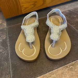 Women’s thong sandals